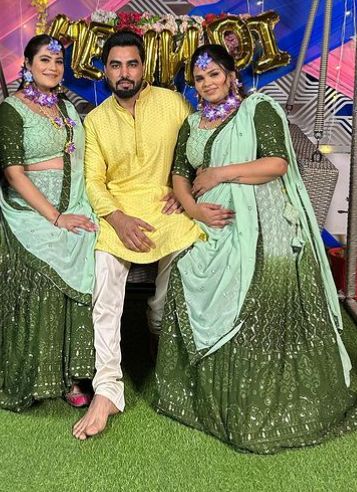 Payal with Armaan and his wife Kritika