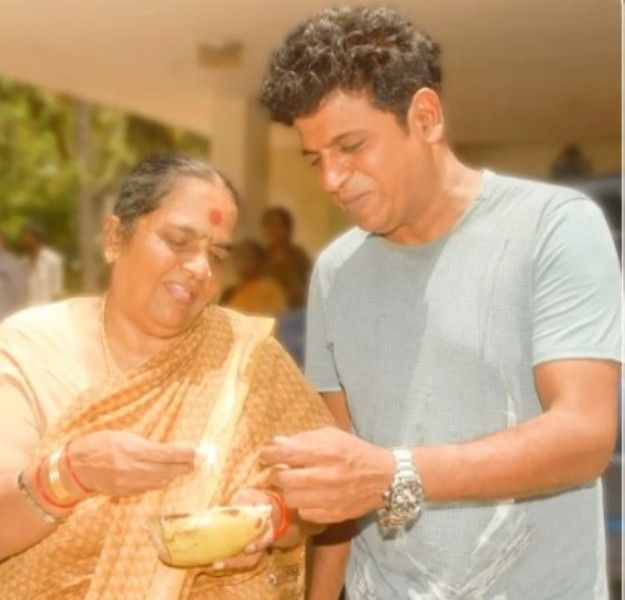 Shiva Rajkumar with his mother