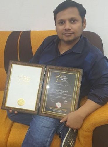 Vikas D Nahar with his Indian Academy Award