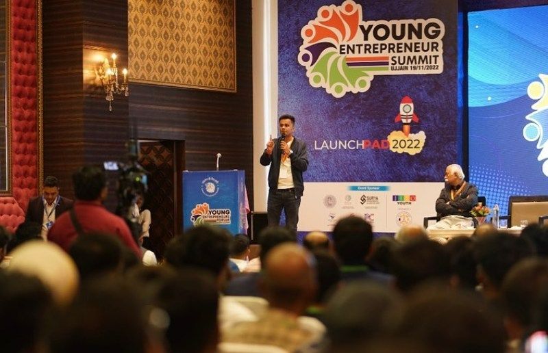 19 November 2022: Prafull Billore addressing youth at the Young Entrepreneur Summit in Ujjain, Madhya Pradesh