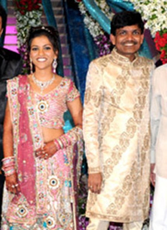 A picture of Bhavita Jayantilal Gada with her father