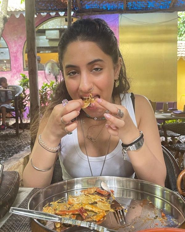Alia Chhiba eating sea food