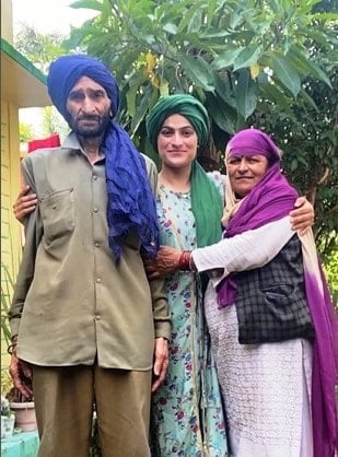 Baljeet Kaur with her parents