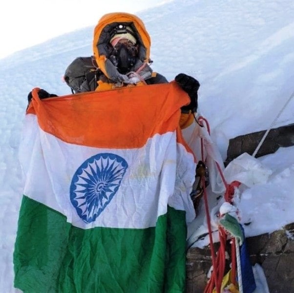 Baljeet Kaur's photo taken on the top of Mount Lhotse