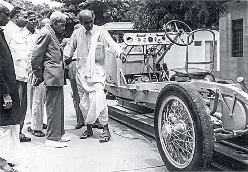G. D. Naidu with the dismantled Rolls Royce 20 HP