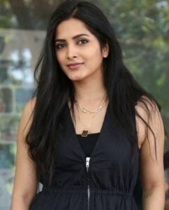 Pavani Gangireddy Height, Age, Husband, Family, Biography & More ...