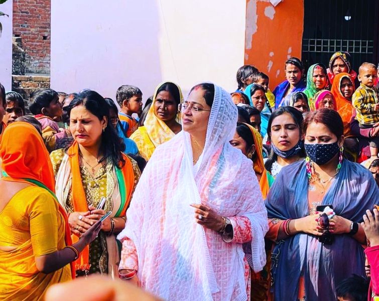 Preeti Shukla's photograph taken when she was campaigning in Gorakhpur for Yogi Adityanath