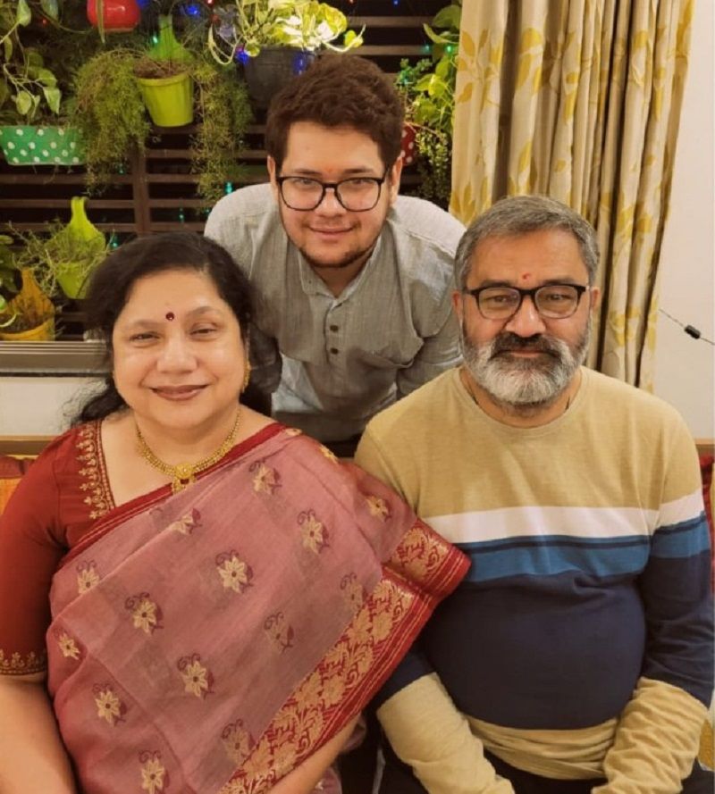 Shashwat Chaturvedi with his parents
