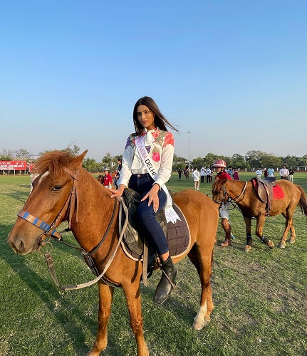 Shreya Poonja riding a horse