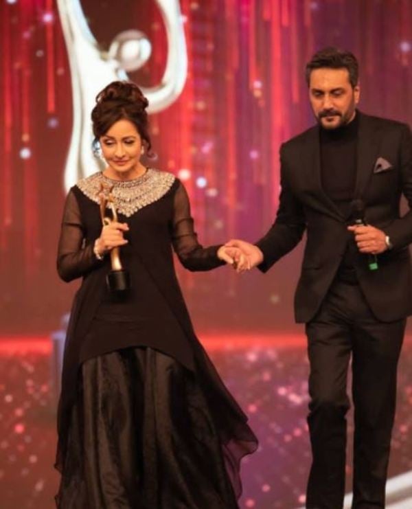 Zeba Bakhtiar after winning Chairperson's Lifetime Achievement Award at the 3rd Lux Style Awards in 2015
