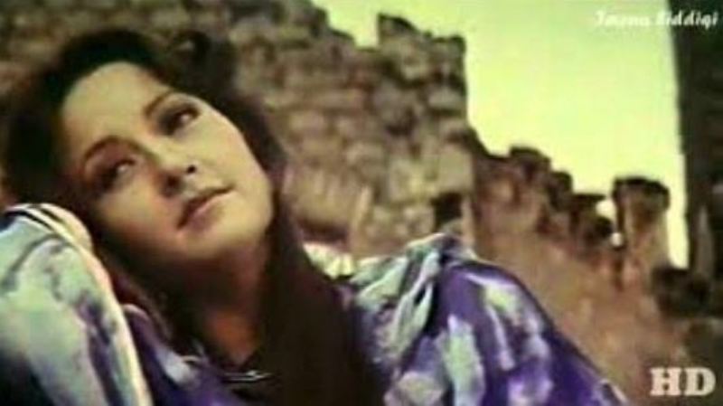 Zeba Bakhtiar in a still from the film Sargam (1995)