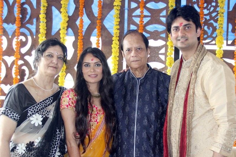 A photo of Nitesh Pandey's in-laws family