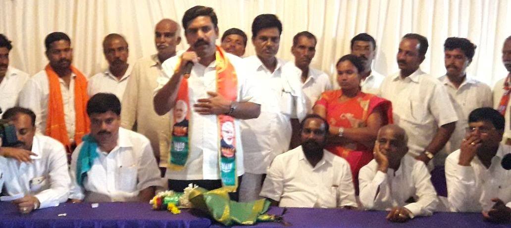 A photograph of B. Y. Vijayendra speaking at an election campaign ahead of the 2018 legislative assembly elections