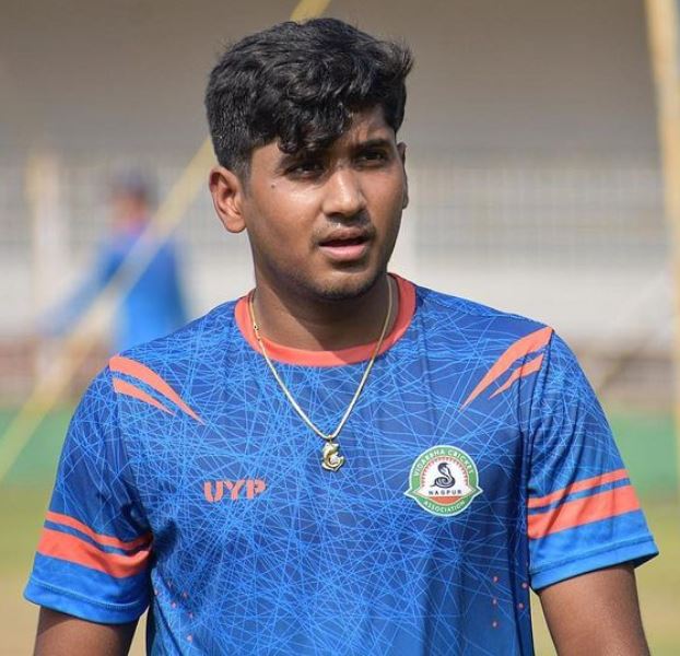 A photograph of Yash Thakur from a training session with the Vidarbha team