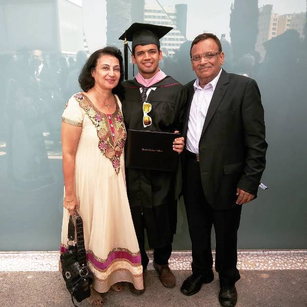 Mayur Jumani with his parents