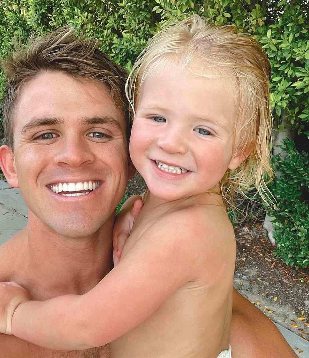 Cole LaBrant with his daughter Posie Rayne LaBrant