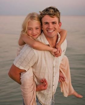 Cole LaBrant with his stepdaughter, Everleigh Rose LaBrant