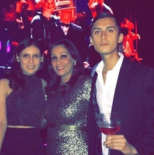 Drisha Roy with her mother and brother