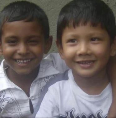 Matheesha Pathirana (left) in childhood