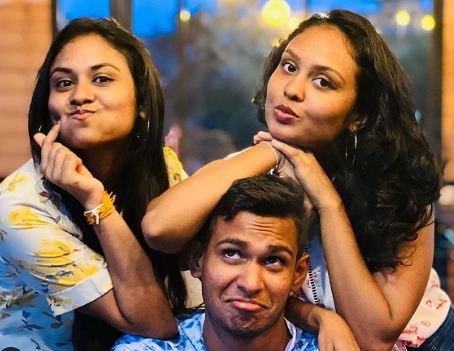 Matheesha Pathirana with his sisters