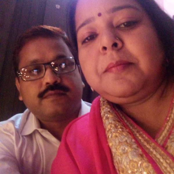 Rajeev Talwar with his wife 