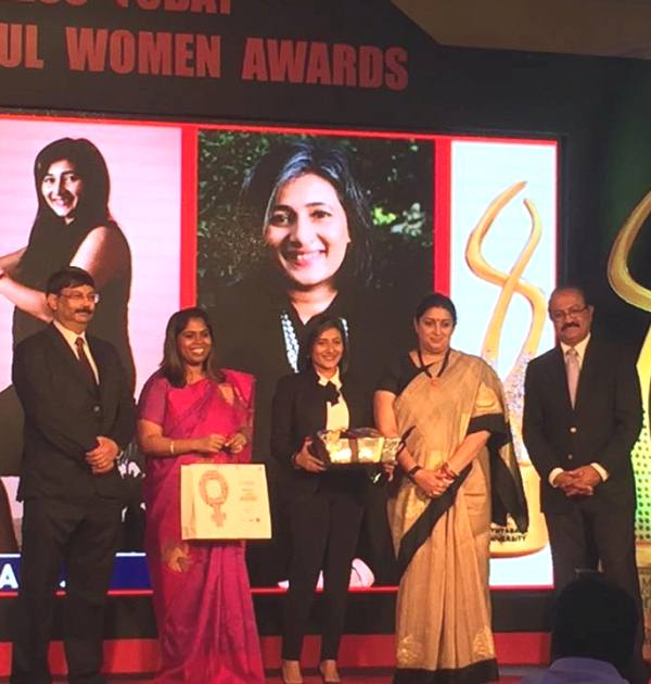 Schauna Chauhan  receiving the 'Most Powerful Women in Business' award by Business Today