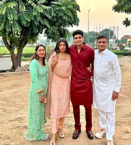Shahneel Gill with her parents and brother