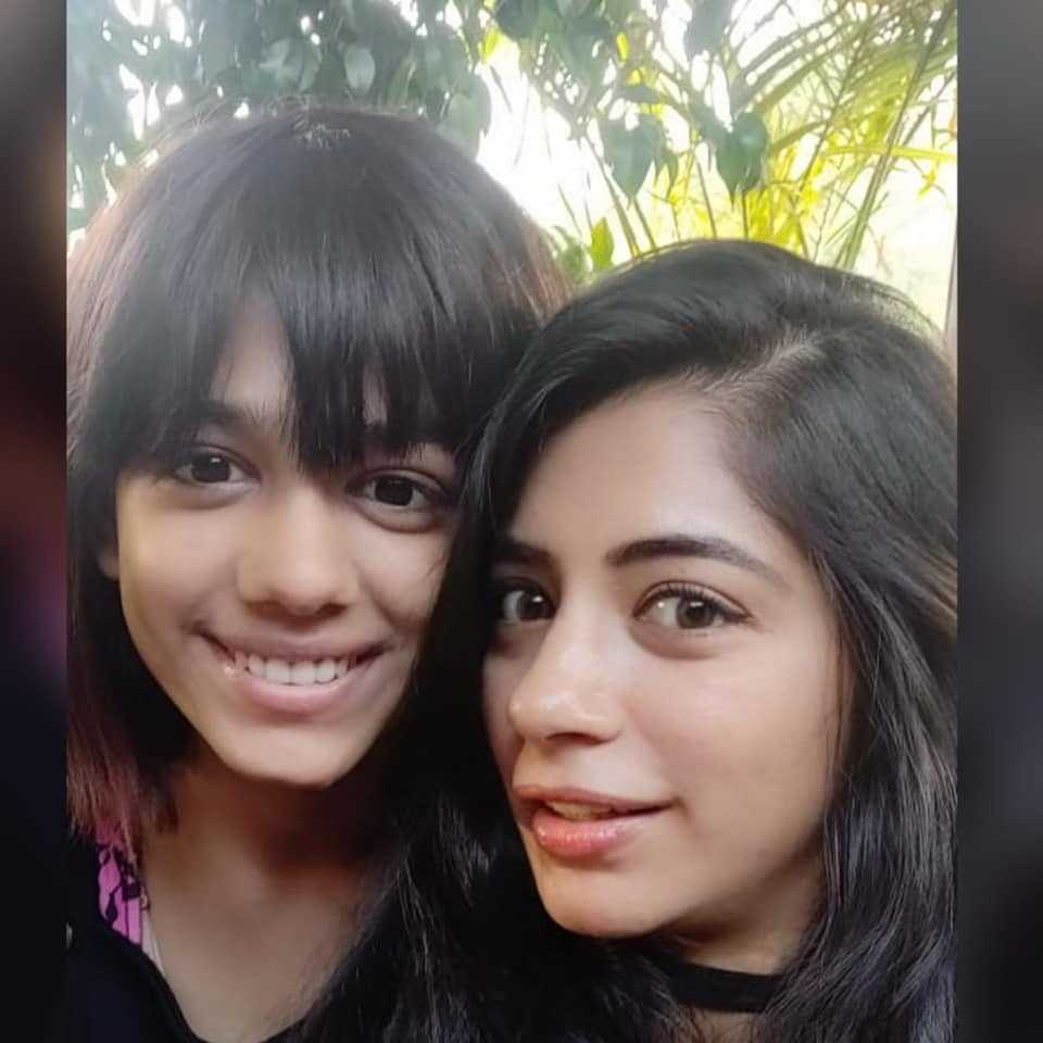 Snehal Rai with her sister, Sanjana Gaglani (left)