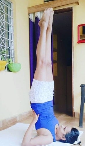 Suman Kumari doing yoga