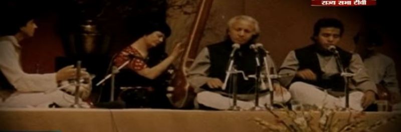 Wasifuddin Dagar performing with his uncle Zahiruddin Dagar