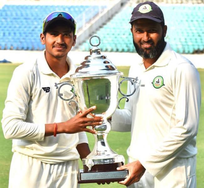 Yash Thakur and his teammate with the Irani Cup
