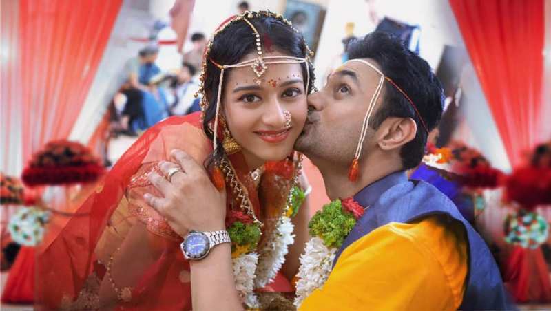 A wedding picture of RJ Anmol and Amrita Rao