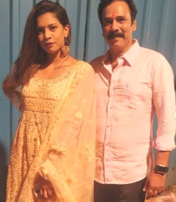 Ashika Surve with her father