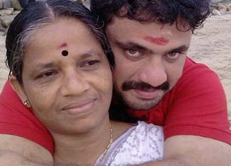 Baiju Paravoor with his mother