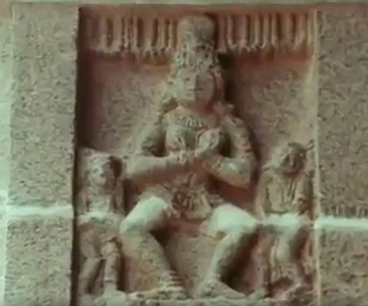 Carvings done in the Nataraja temple, Satara were designed by Padma Subrahmanyam