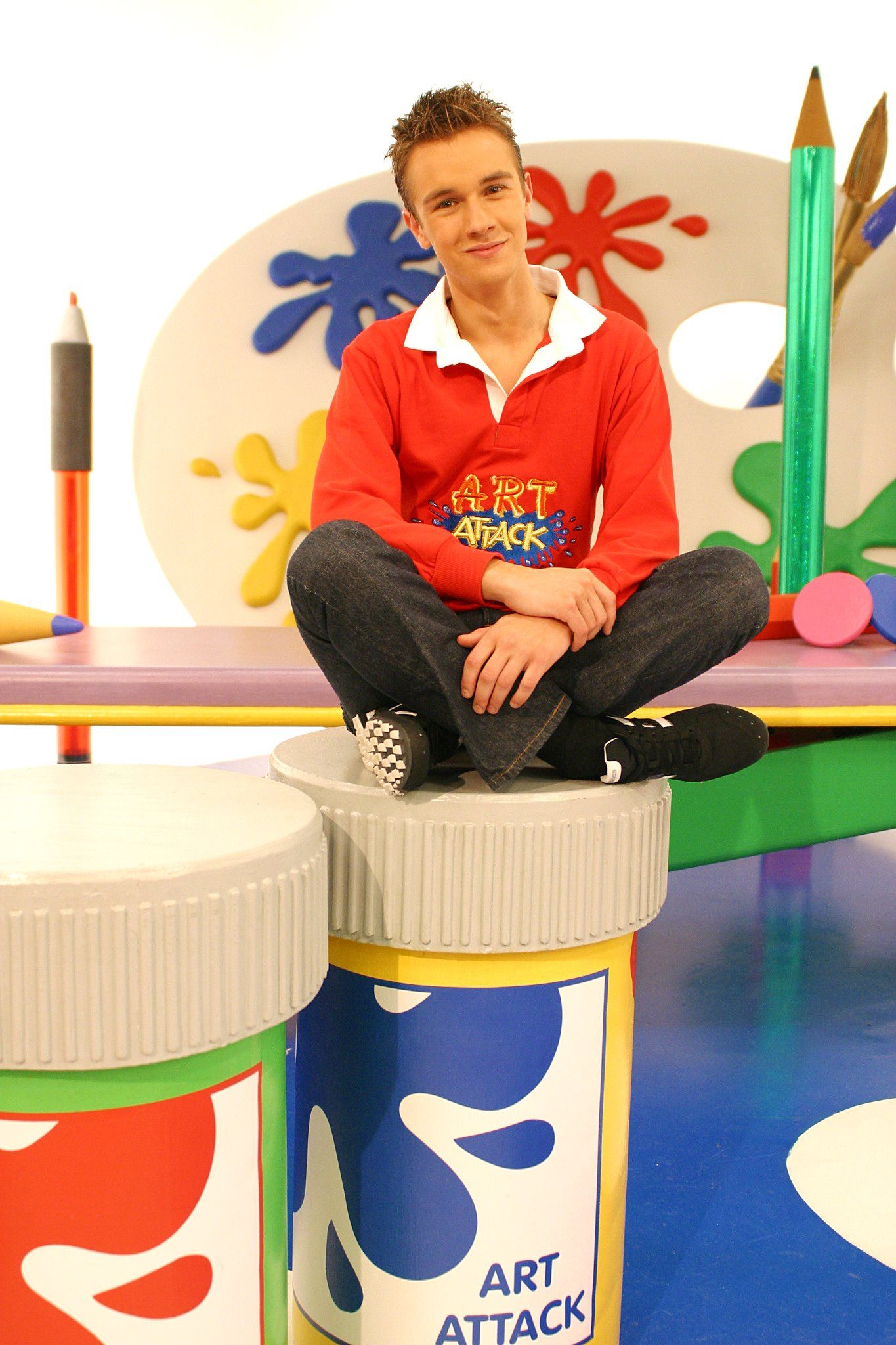 Cyril Féraud in the Disney show, Art Attack