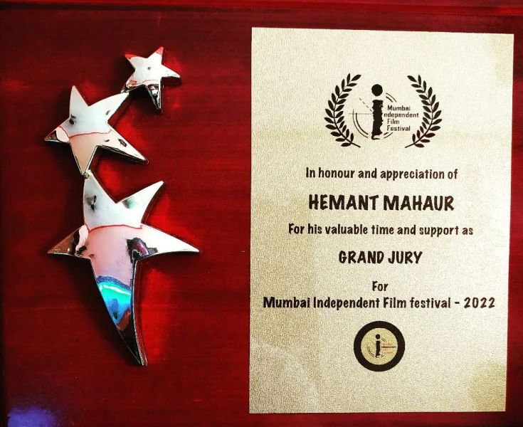 Hemant Mahaur received an award in Mumbai Independent Film Festival 2022