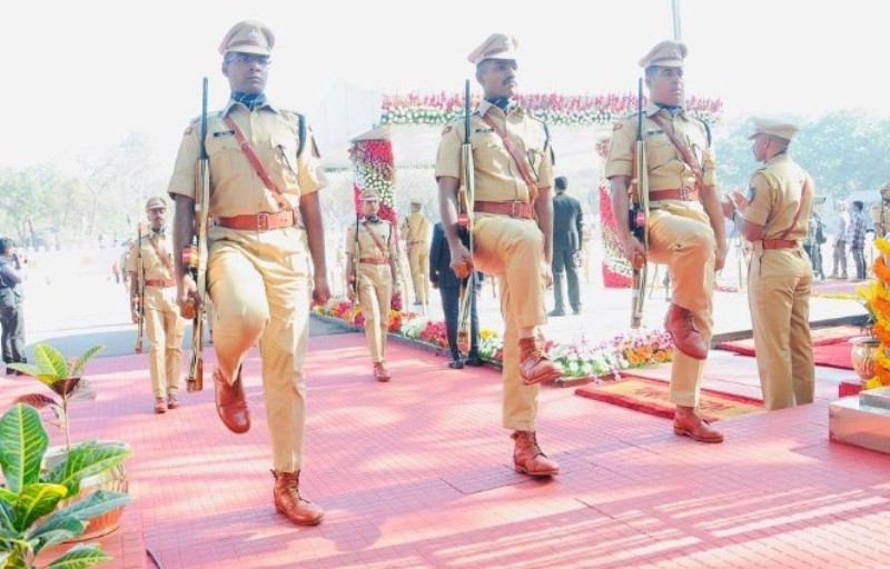IPS Manish Kumar (centre) during his passing out ceremony from Sardar Vallabhbhai Patel (SVP) National Police Academy