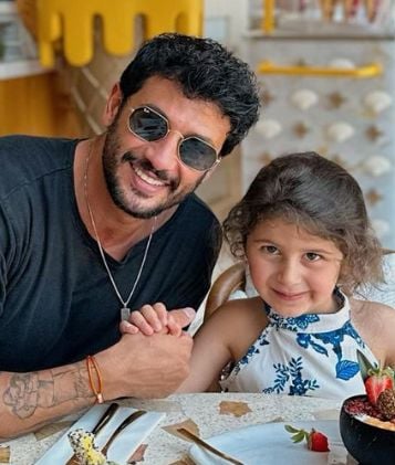 Jad Hadid with his daughter