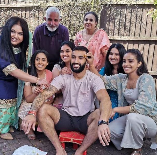Mandip Gill with her parents and siblings