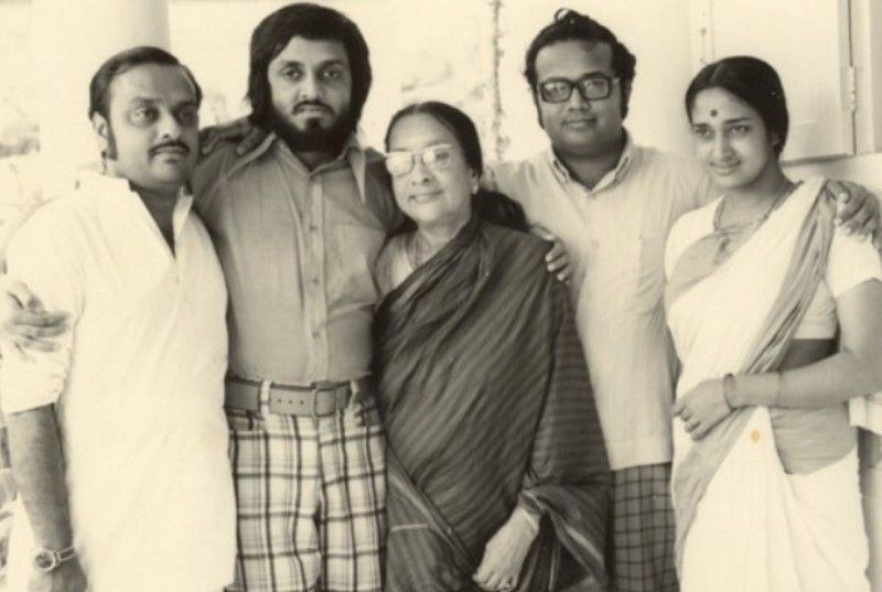 Padma Subrahmanyam (extreme right) with her family