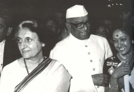 Padma Subrahmanyam (right) with Indira Gandhi and Morarji Desi during an award ceremony