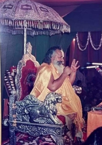 An old picture of Rambhadracharya