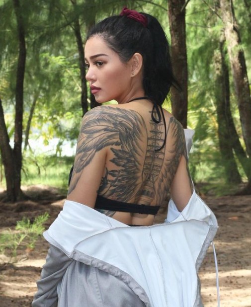 Bella Poarch back tattoo