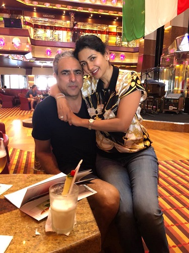 Deepti Bhatnagar and her husband