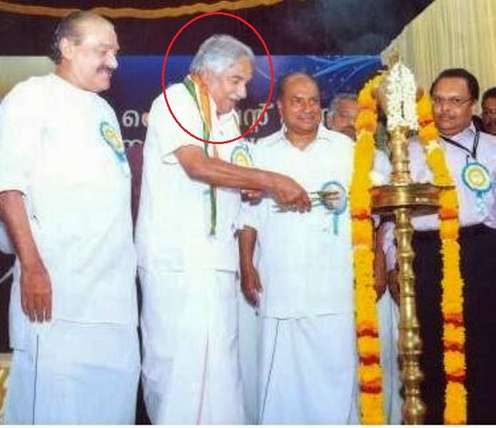 Oommen Chandy, along with other ministers, at the inauguration of the ‘Karunya Benevolent Fund’ scheme (2012)
