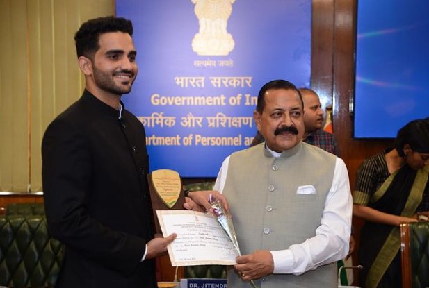 Ravi Kumar Sihag while attending the felicitation programme for UPSC toppers at DoPT by Hon’ble MoS (PP) in 2022