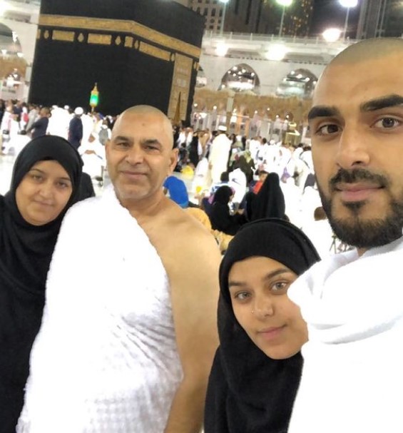 Sharif Safyaan with his sister and parents at Mecca