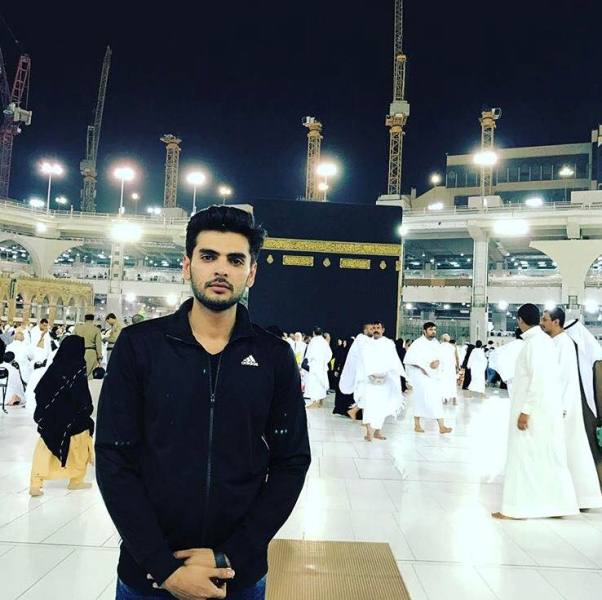 Yasir Shoro at Mecca