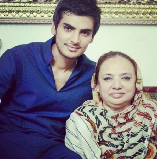 Yasir Shoro with his mother